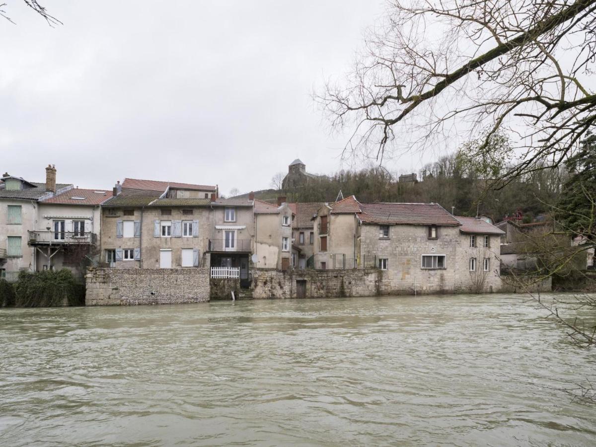 Lovely Holiday Home Near Joset Alain Dun-sur-Meuse Exterior photo